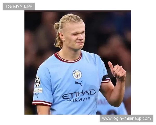 哈兰德深夜替粉丝还原经典进球表情包被转发百万次 哈兰德深夜替粉丝还原经典进球表情包被转发百万次