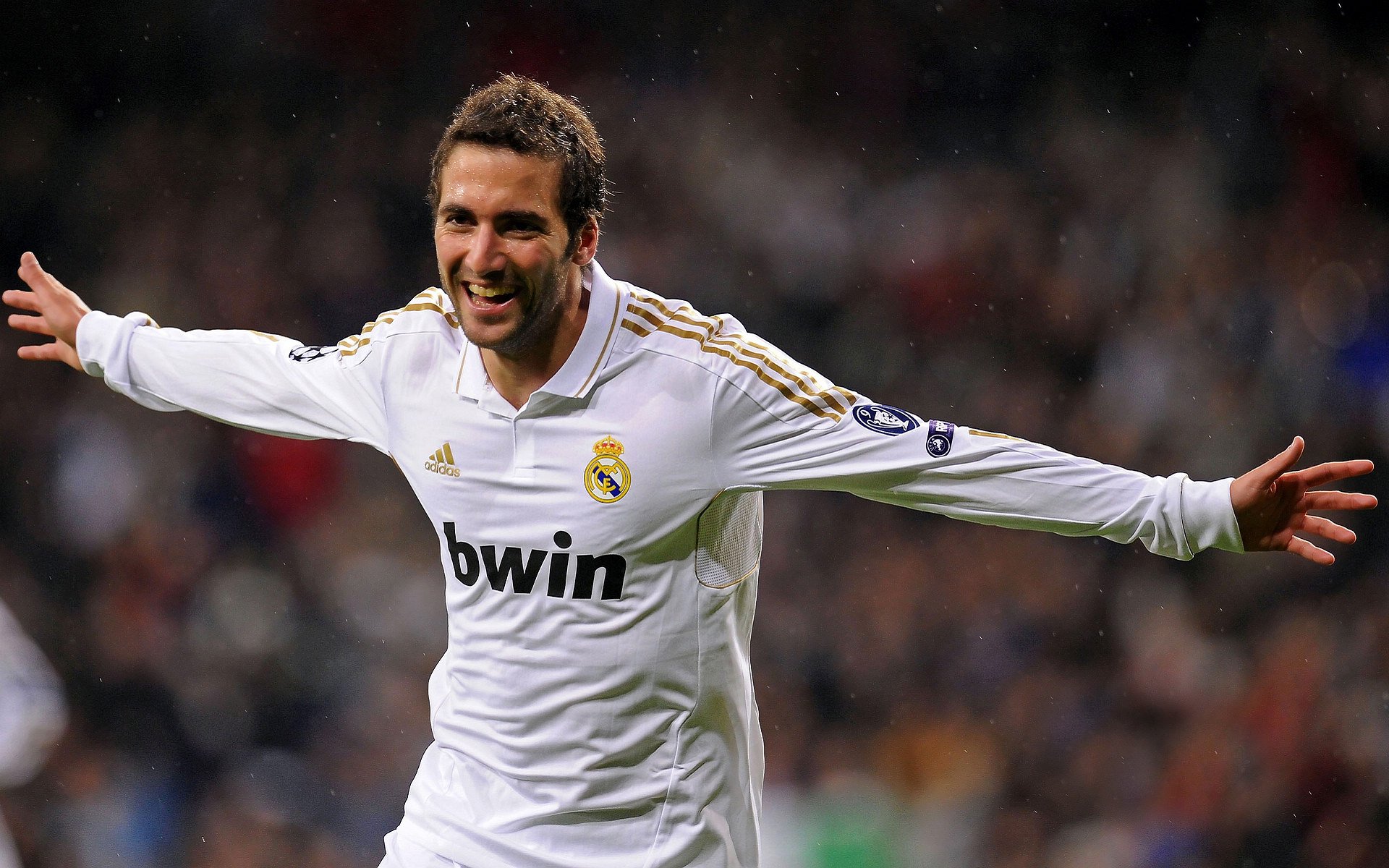 足球联赛最新比赛结果分析